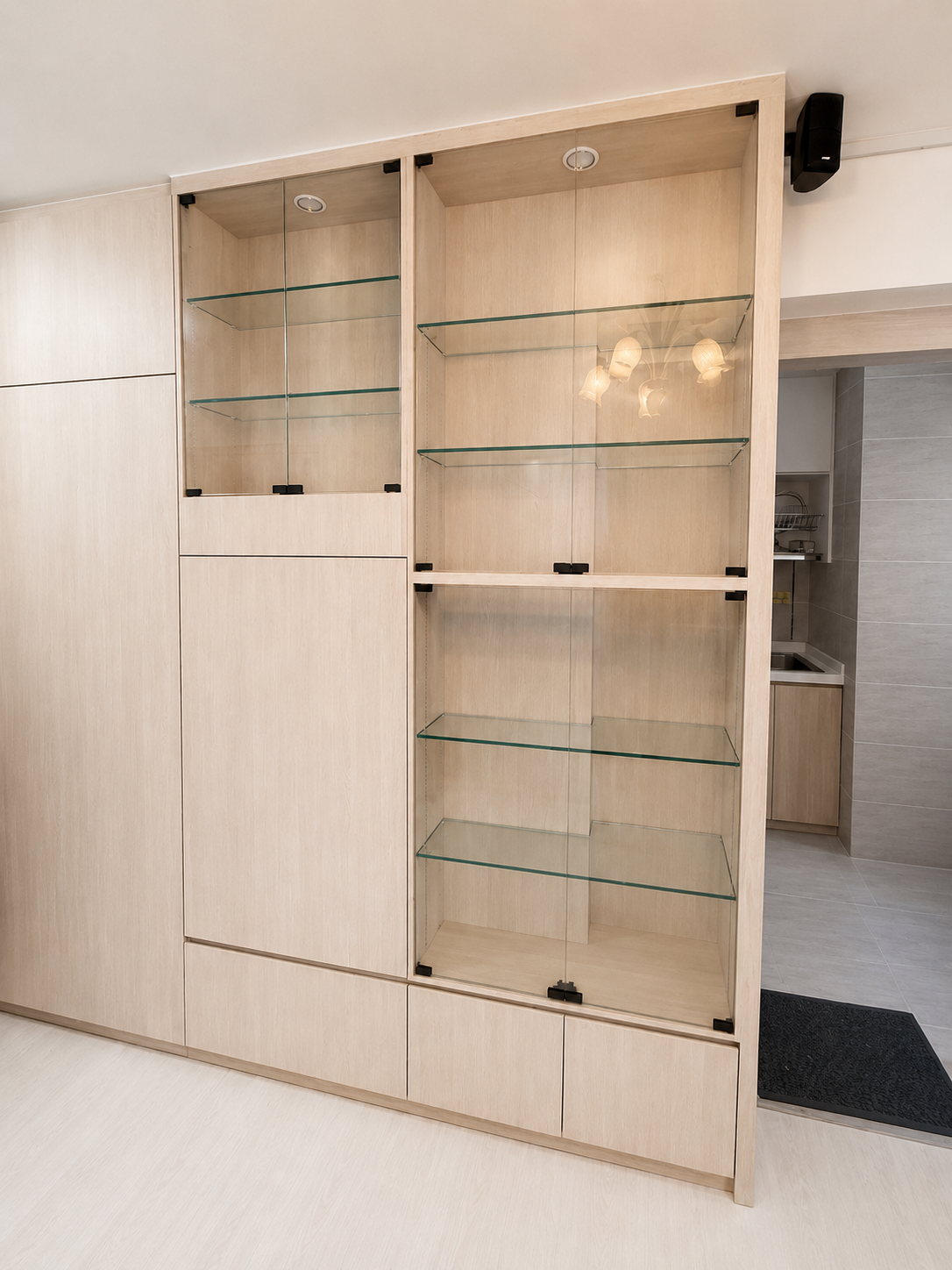 Full-height wardrobe run
